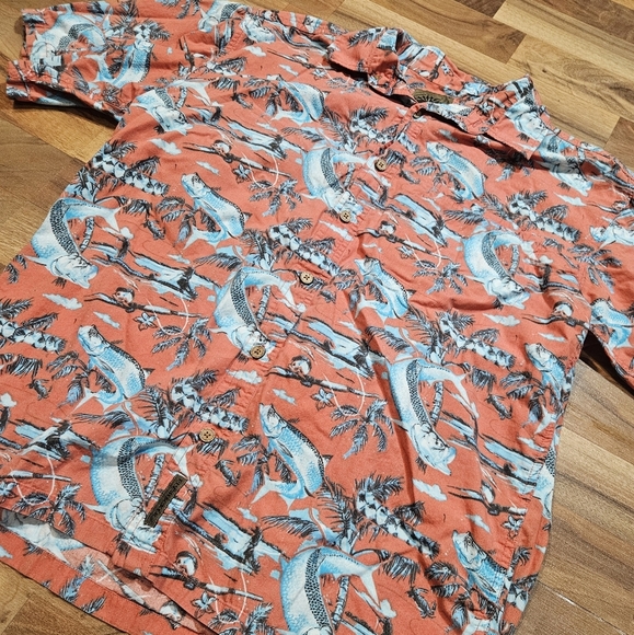 Flyshacker Fishing Shirt M Coral Fish Print Short Sleeve Button Front - Picture 1 of 10